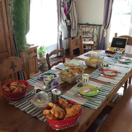 Bed and Breakfast L'Orme Des Voyageurs Boutigny Exterior foto